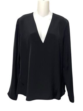NWT NANUSHKA Classic V-Neck Long Sleeve Top L